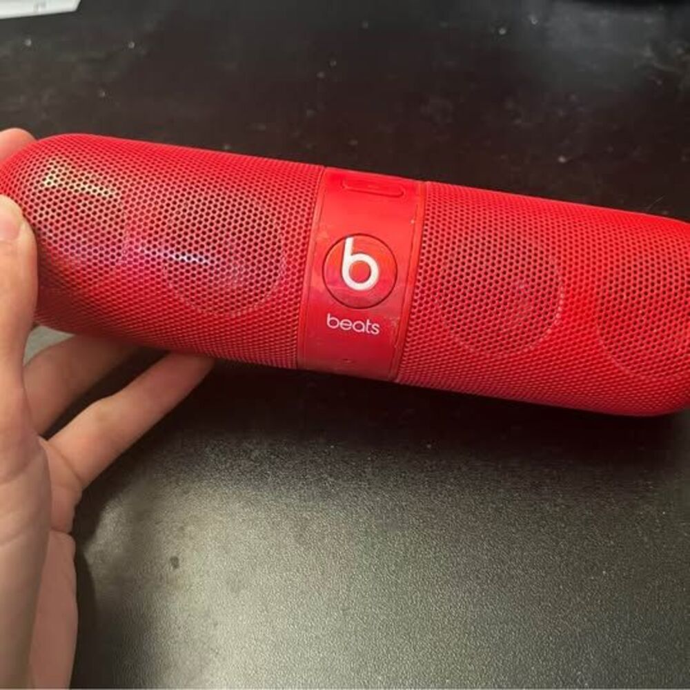 Red Beats Pill Portable Speaker